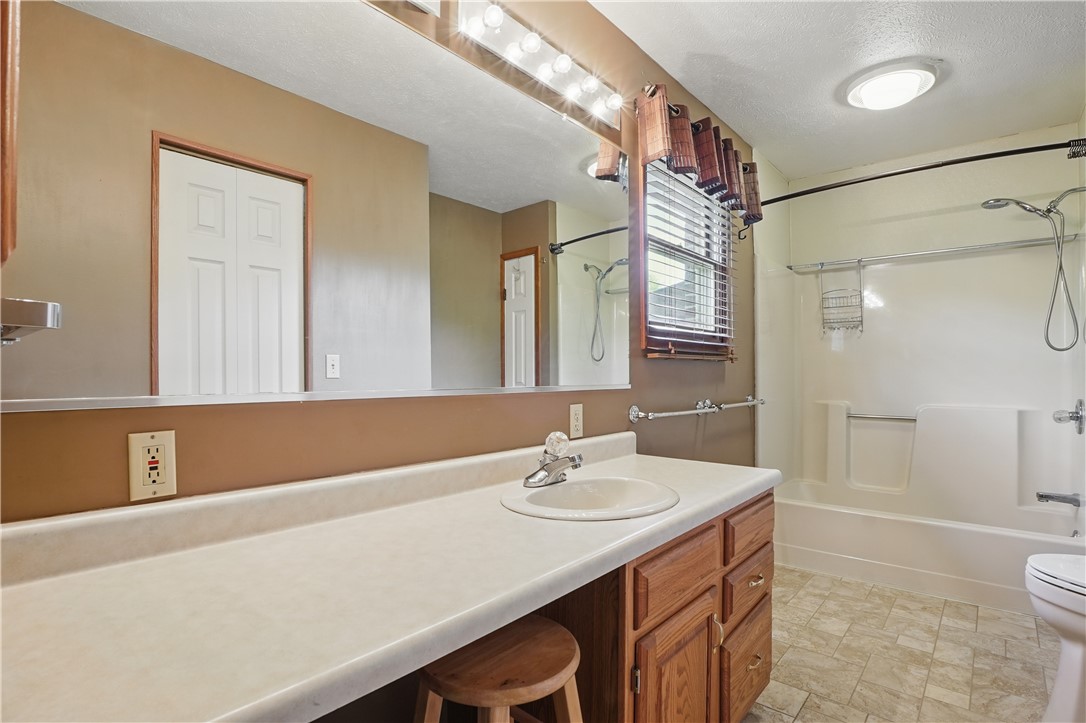 465 Hewitt Ave Ave, Canton, Pennsylvania image 17