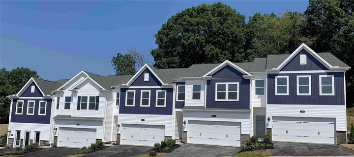 Photo 1 of 32 — 202 Paddock Lane, Jackson Twp, PA 16037