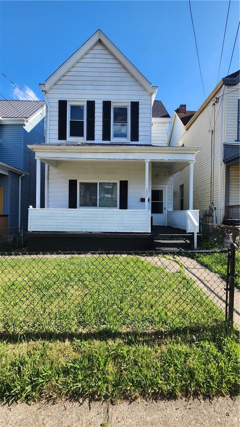 Homes For Sale - 727 Mary St St<br/> McKees Rocks, PA 15136