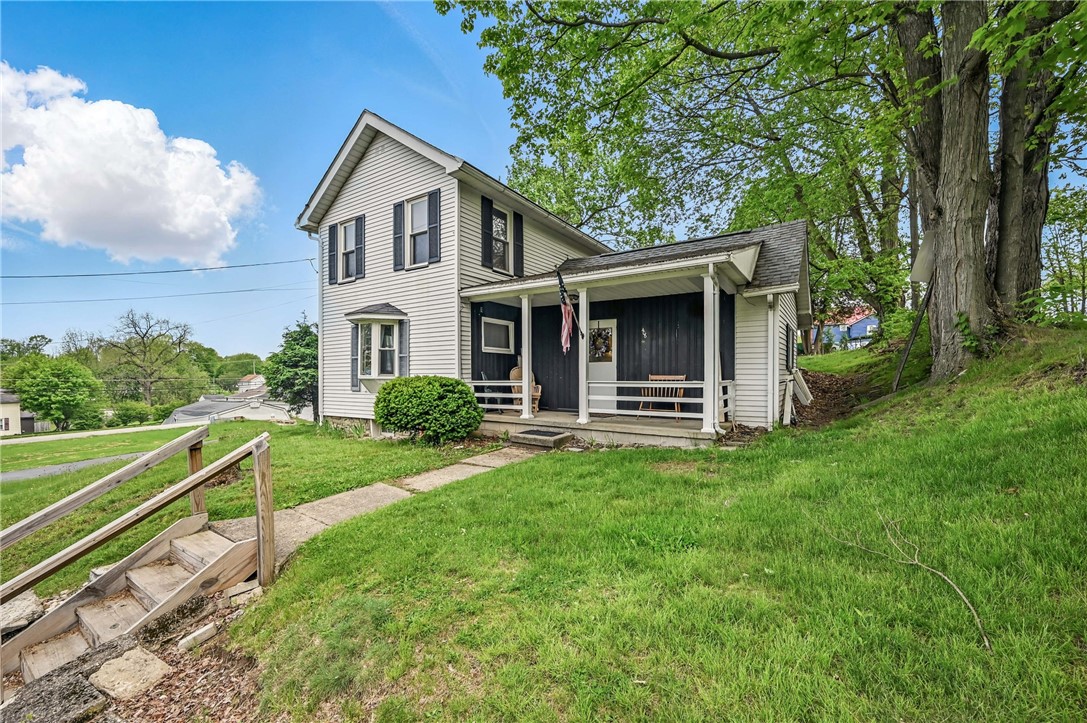 406 Spring St St, Jamestown, Pennsylvania image 2