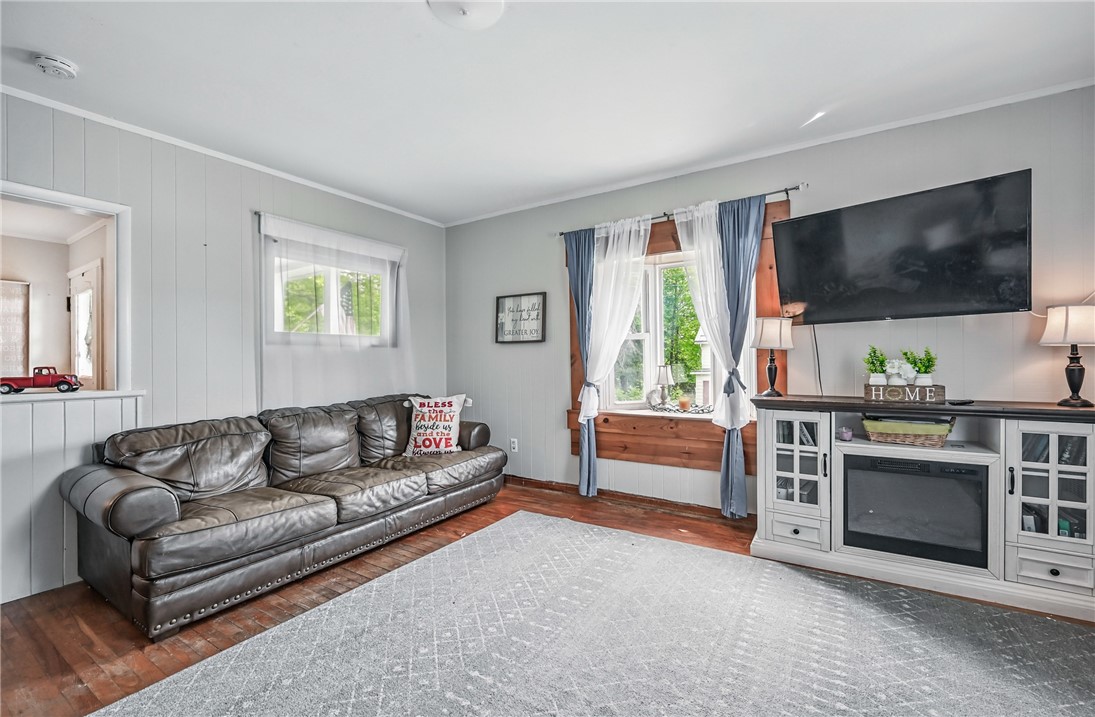 406 Spring St St, Jamestown, Pennsylvania image 9