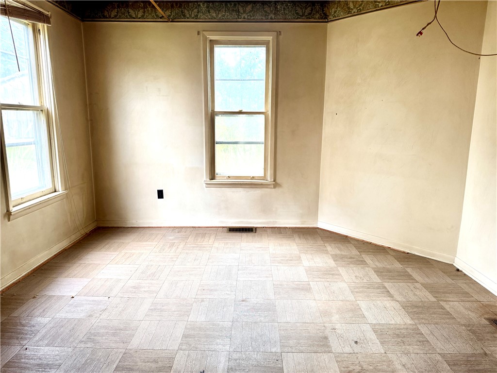 Twp Of But SE, Pennsylvania 16002, United States, ,Commercial,Active,108321