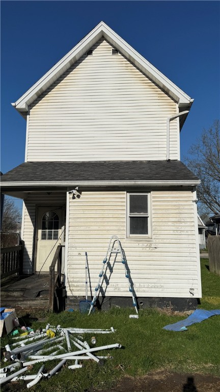 104 N Crawford Ave