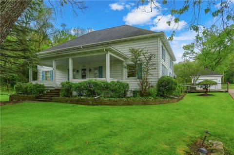 Photo of 796 Bebout Rd, Venetia, PA 15367 (MLS # 1751486)