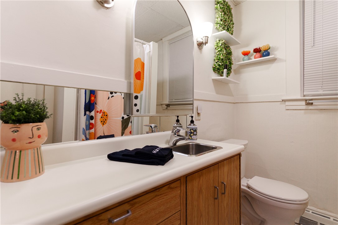 Mt Washington, Pennsylvania 15211, United States, 2 Bedrooms Bedrooms, ,1 BathroomBathrooms,Residential,Active,230712