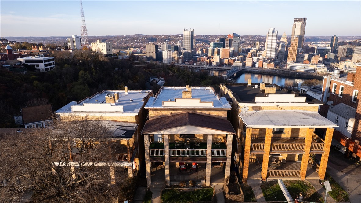 Mt Washington, Pennsylvania 15211, United States, 2 Bedrooms Bedrooms, ,1 BathroomBathrooms,Residential,Active,230712