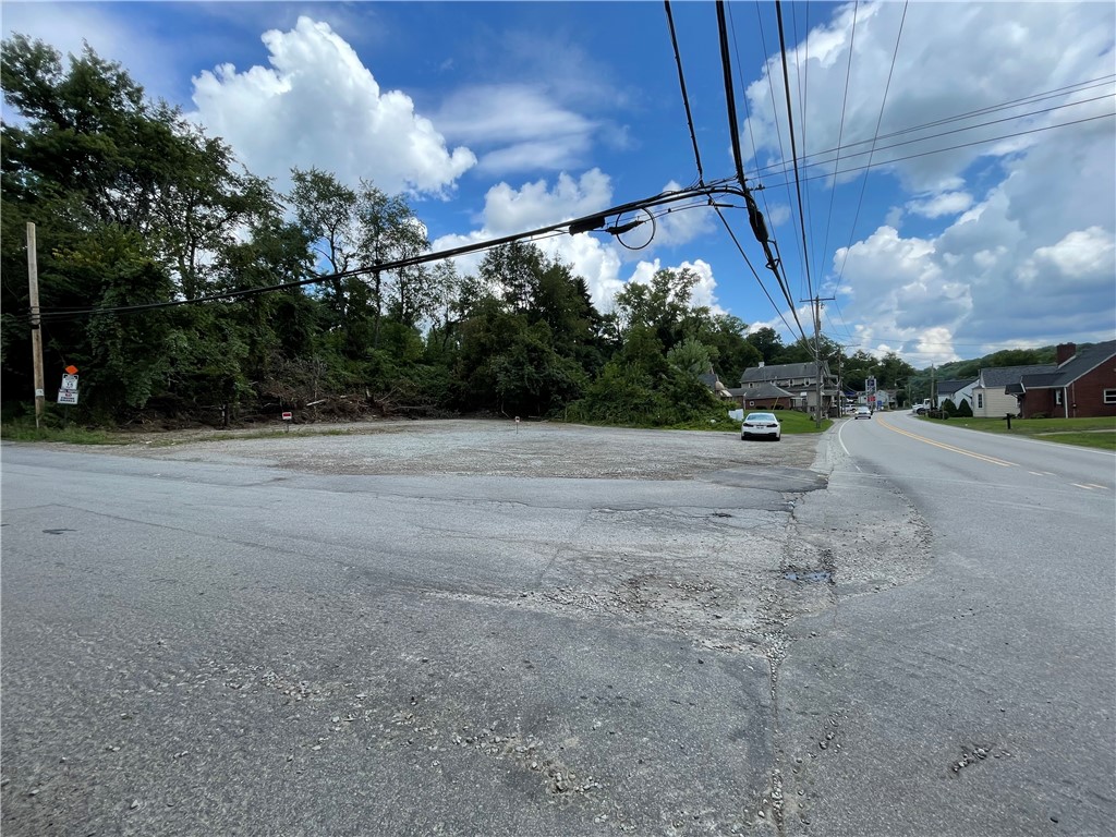 Cecil, Pennsylvania 15321, United States, ,Residential,Active,213833