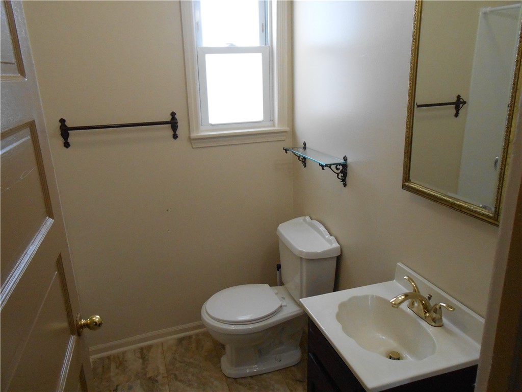 Perryopolis, Pennsylvania 15473, United States, 3 Bedrooms Bedrooms, ,2 BathroomsBathrooms,Residential,Active,212016