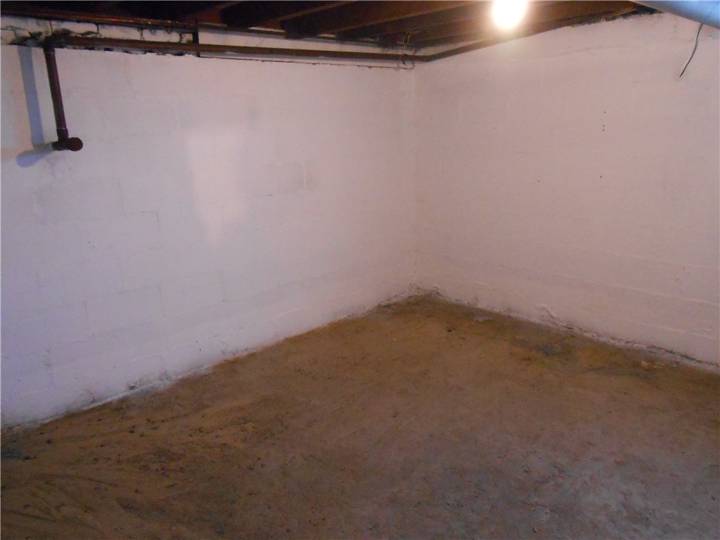 Perryopolis, Pennsylvania 15473, United States, 3 Bedrooms Bedrooms, ,2 BathroomsBathrooms,Residential,Active,212016