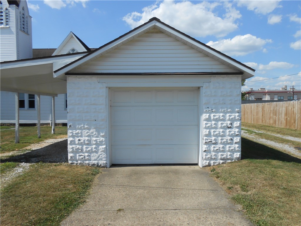 Perryopolis, Pennsylvania 15473, United States, 3 Bedrooms Bedrooms, ,2 BathroomsBathrooms,Residential,Active,212016