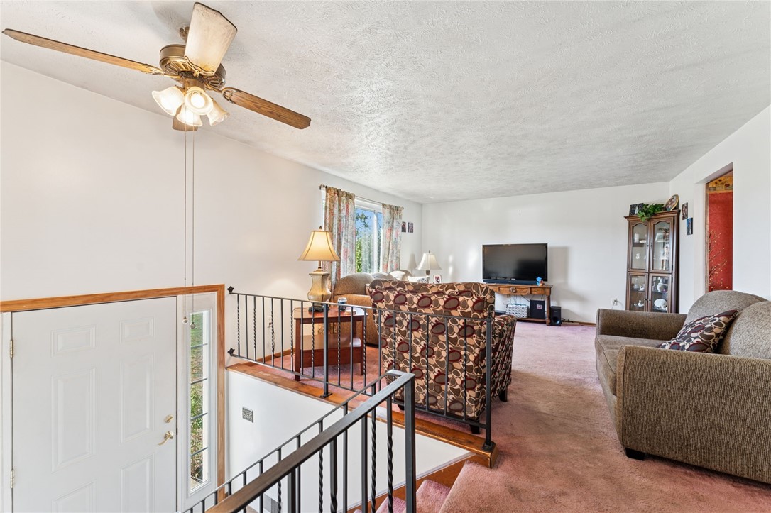 North Strabane, Pennsylvania 15317, United States, 4 Bedrooms Bedrooms, ,3 BathroomsBathrooms,Residential,Active,230802