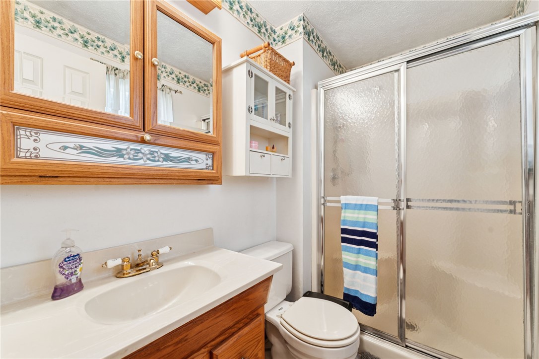 North Strabane, Pennsylvania 15317, United States, 4 Bedrooms Bedrooms, ,3 BathroomsBathrooms,Residential,Active,230802