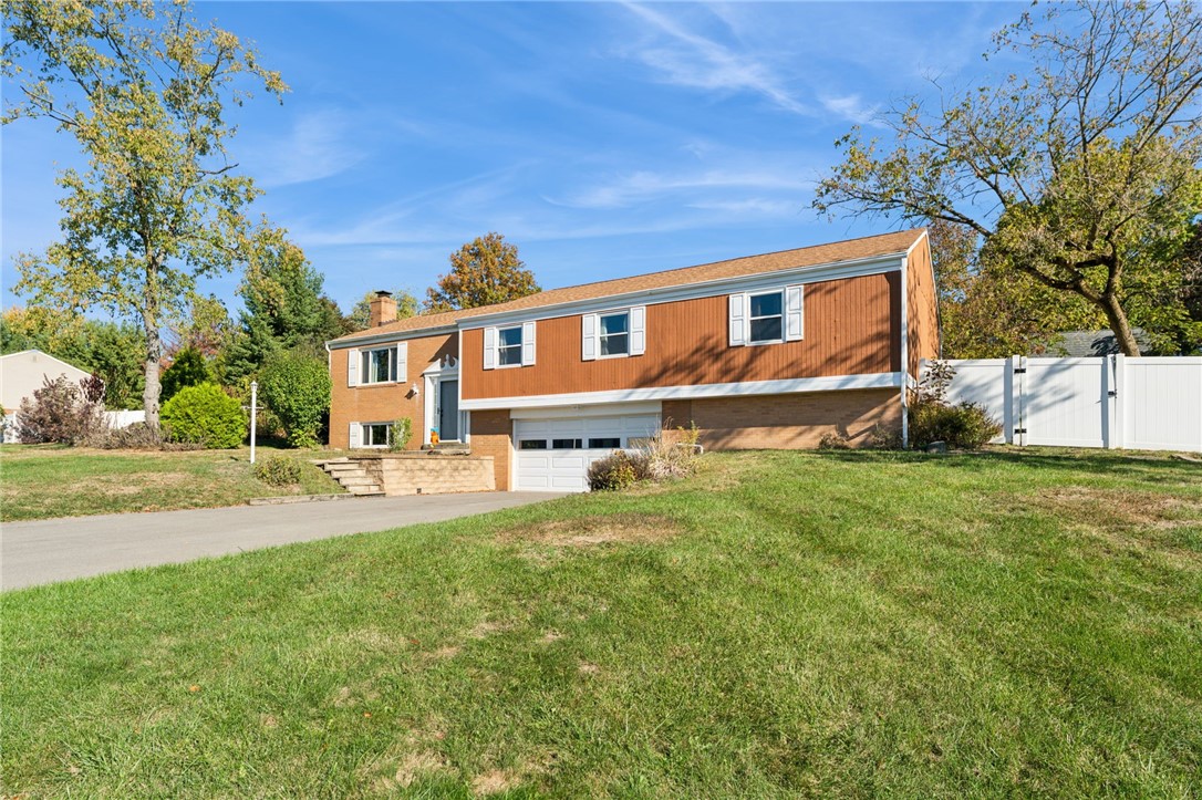 North Strabane, Pennsylvania 15317, United States, 4 Bedrooms Bedrooms, ,3 BathroomsBathrooms,Residential,Active,230802