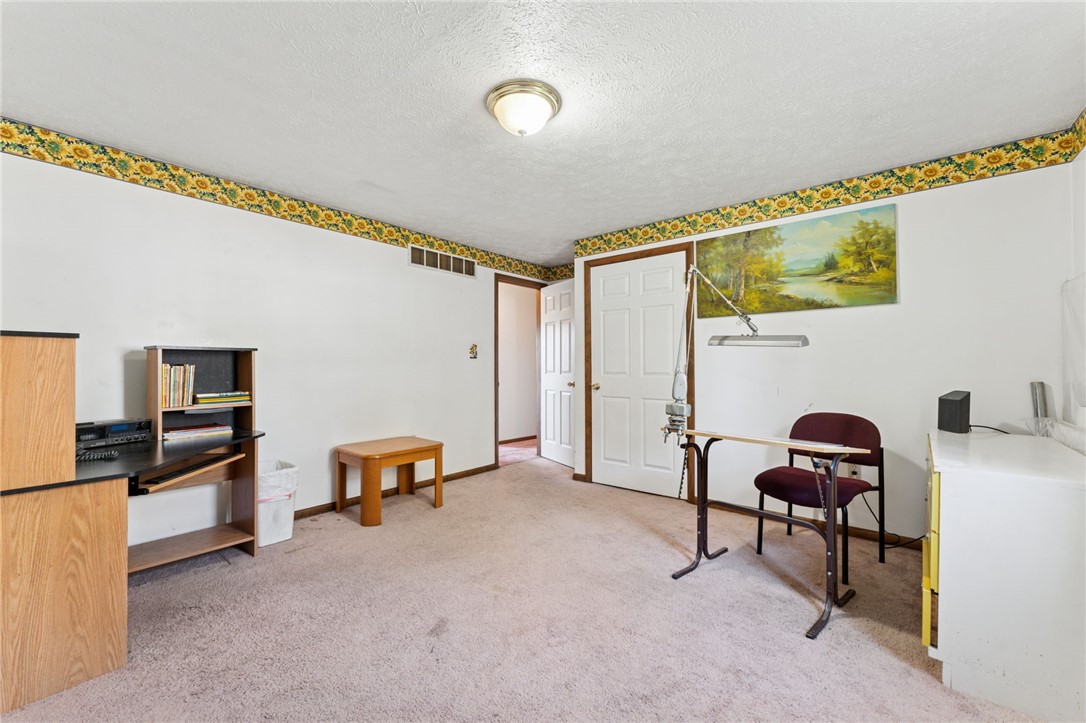 North Strabane, Pennsylvania 15317, United States, 4 Bedrooms Bedrooms, ,3 BathroomsBathrooms,Residential,Active,230802