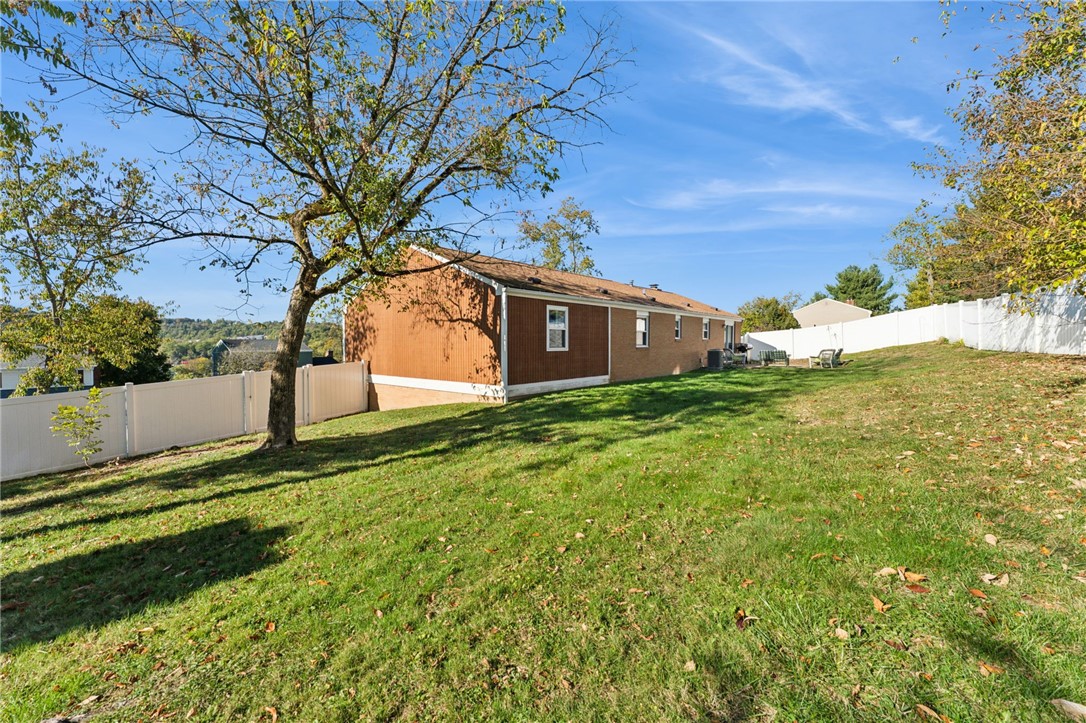 North Strabane, Pennsylvania 15317, United States, 4 Bedrooms Bedrooms, ,3 BathroomsBathrooms,Residential,Active,230802