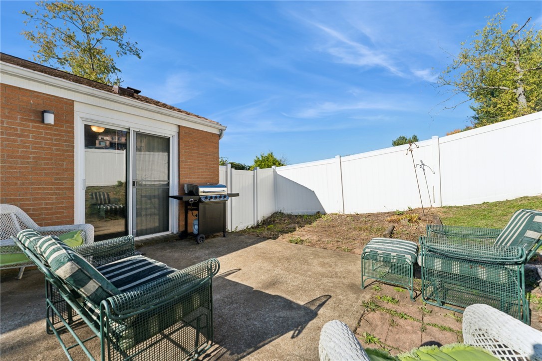 North Strabane, Pennsylvania 15317, United States, 4 Bedrooms Bedrooms, ,3 BathroomsBathrooms,Residential,Active,230802