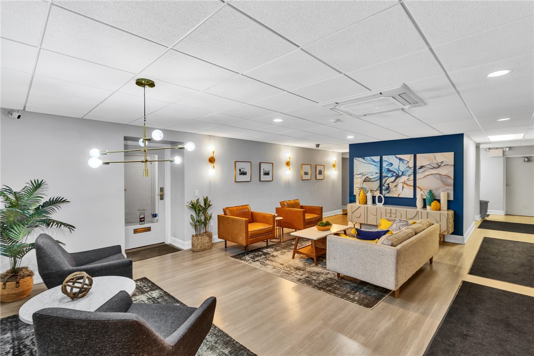 520 Washington Road 301