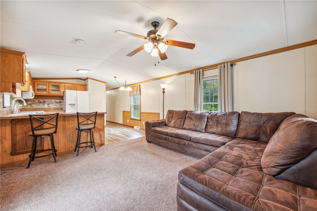 Derry Twp, Pennsylvania 15650, United States, 3 Bedrooms Bedrooms, ,2 BathroomsBathrooms,Residential,Pending,38133