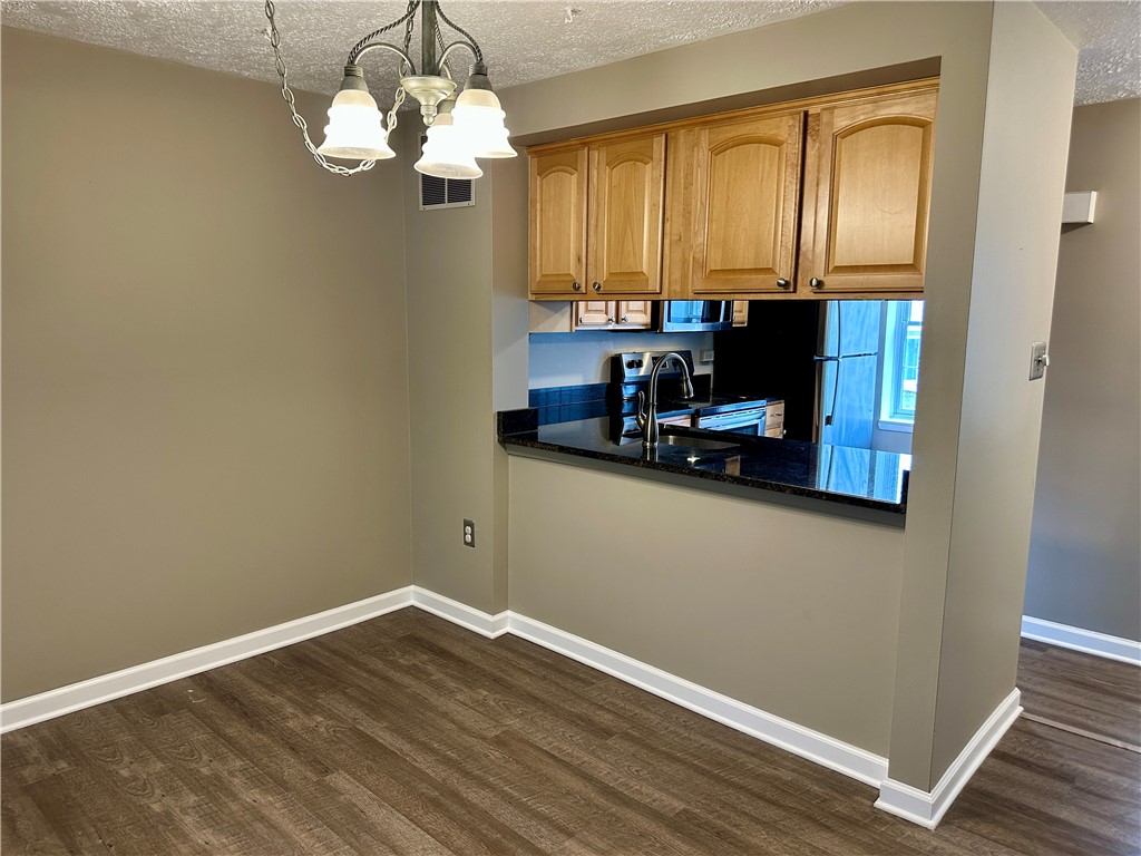 Cranberry Twp, Pennsylvania 16066, United States, 2 Bedrooms Bedrooms, ,2 BathroomsBathrooms,Residential,Active,31862