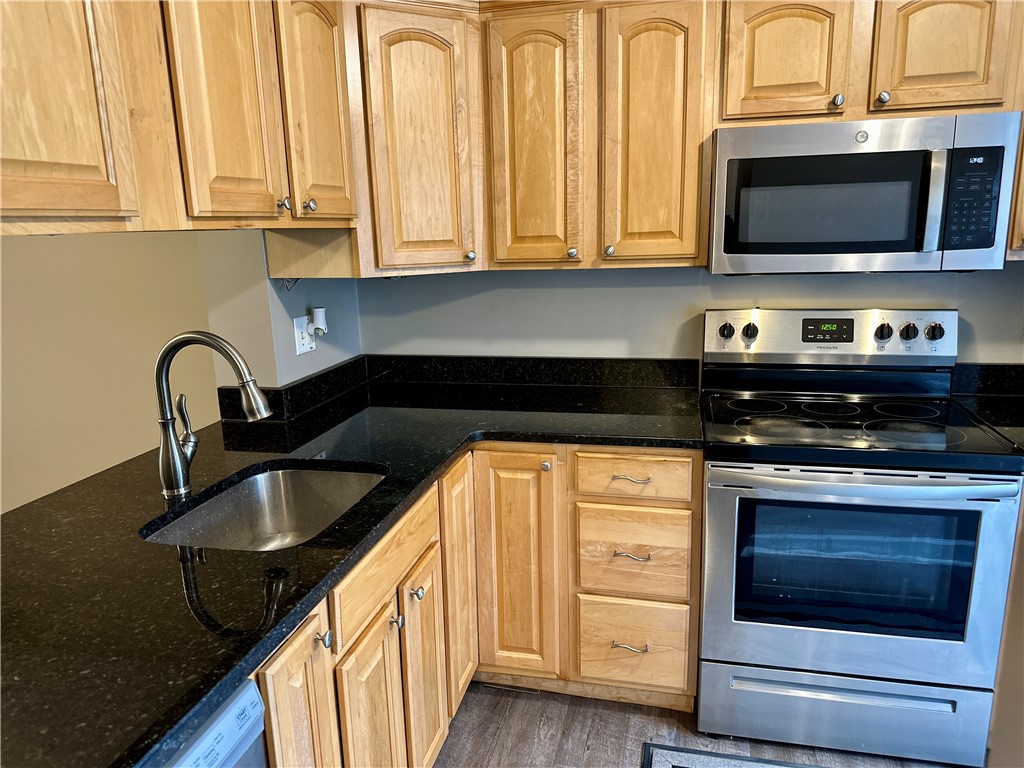 Cranberry Twp, Pennsylvania 16066, United States, 2 Bedrooms Bedrooms, ,2 BathroomsBathrooms,Residential,Active,31862