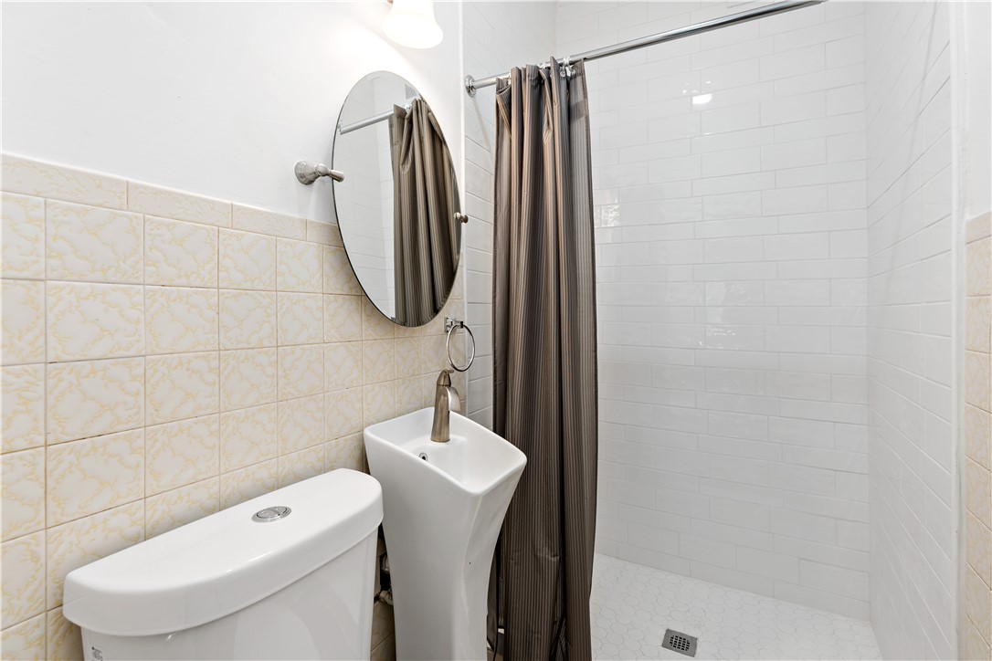 Wilmerding, Pennsylvania 15148, United States, 4 Bedrooms Bedrooms, ,2 BathroomsBathrooms,Residential,Active,168650