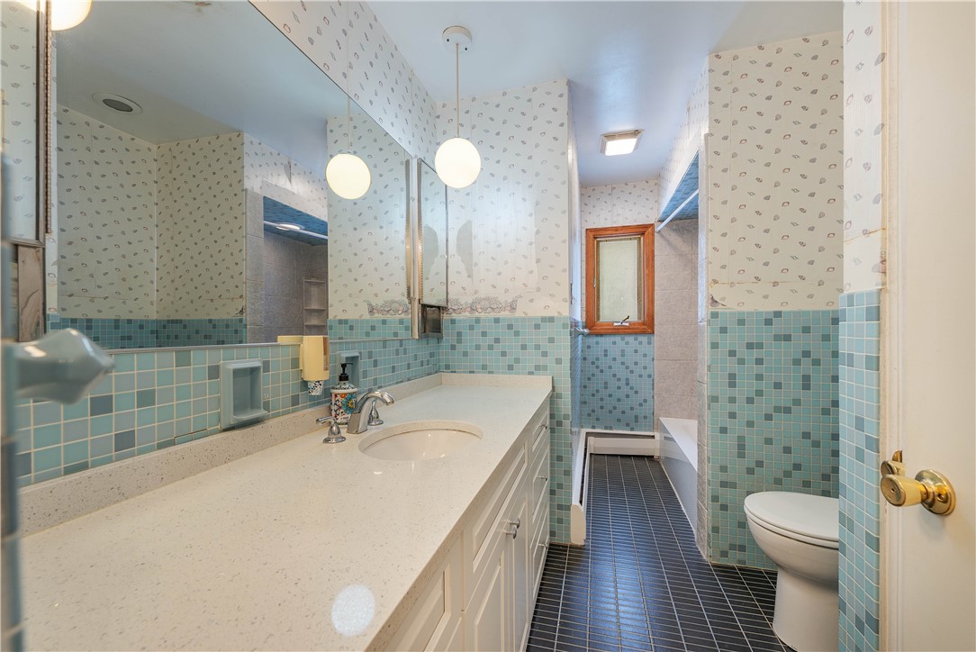 174 Main Entrance Drive, Mt Lebanon, PA 15228 - MLS 1736082 - Berkshire ...