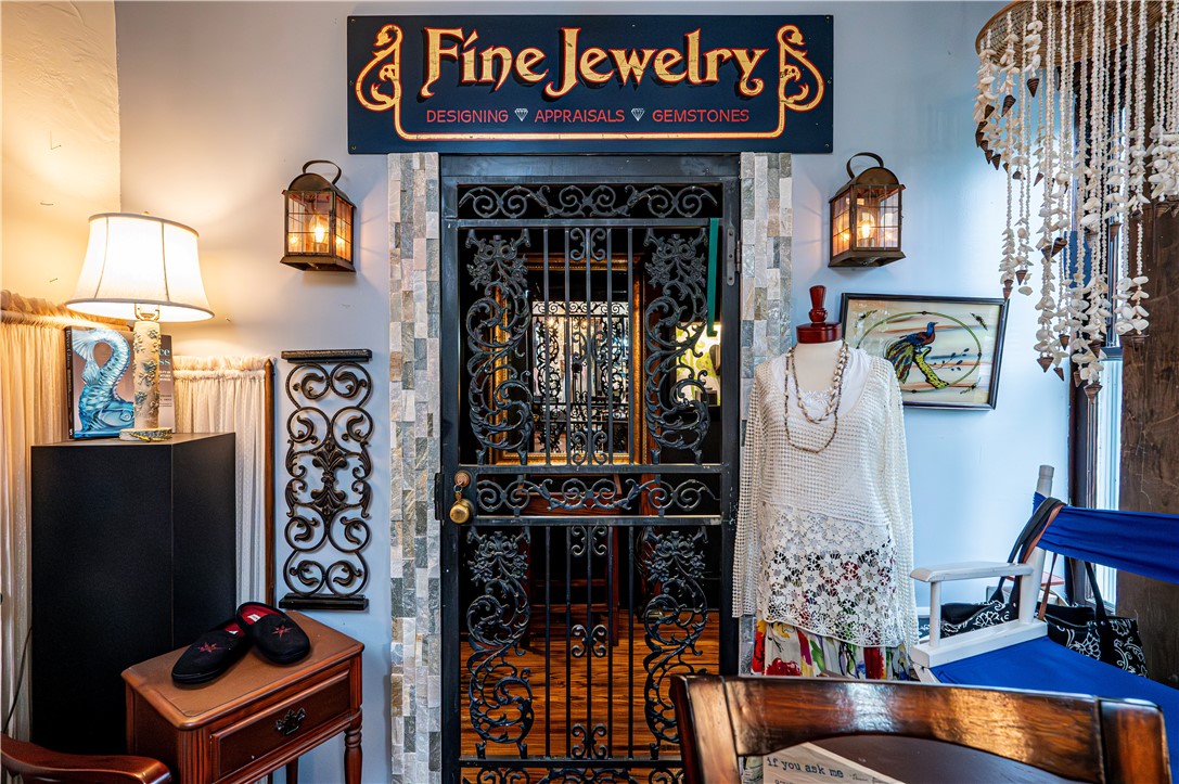 Ligonier Twp, Pennsylvania 15655, United States, ,Commercial,Active,38183