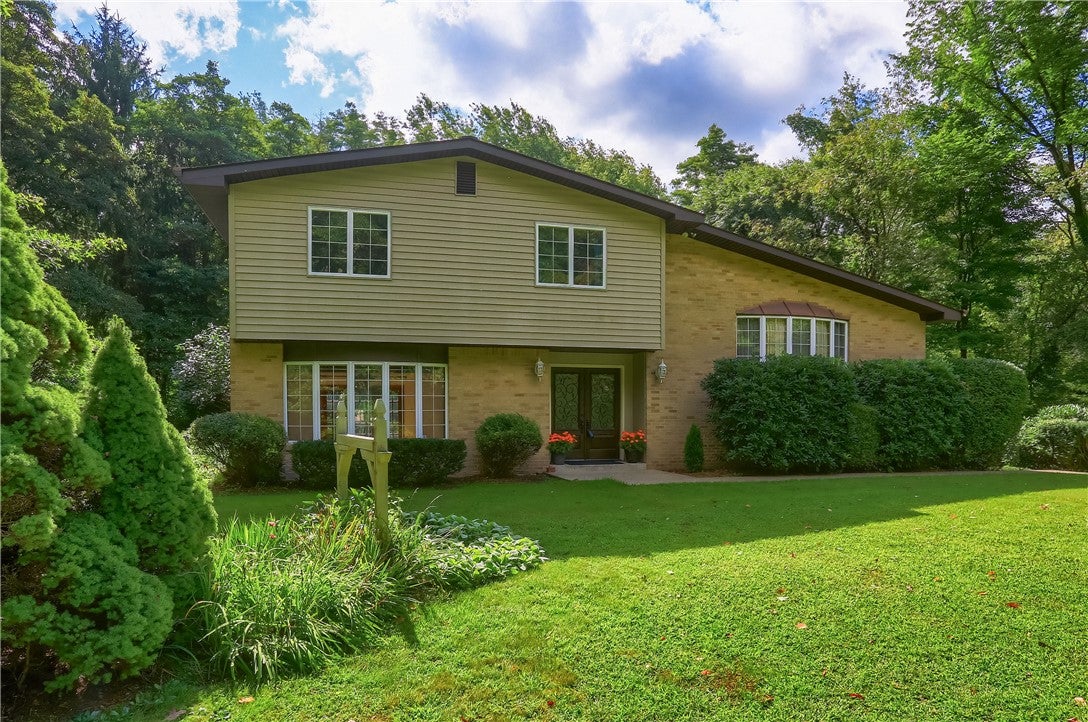 119 Buckingham Drive
