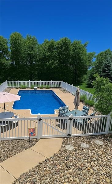 Lancaster Twp, Pennsylvania 16037, United States, 4 Bedrooms Bedrooms, ,4 BathroomsBathrooms,Residential,Active,174842