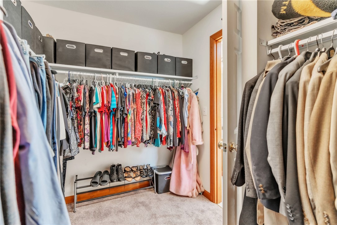 Lancaster Twp, Pennsylvania 16037, United States, 4 Bedrooms Bedrooms, ,4 BathroomsBathrooms,Residential,Active,174842