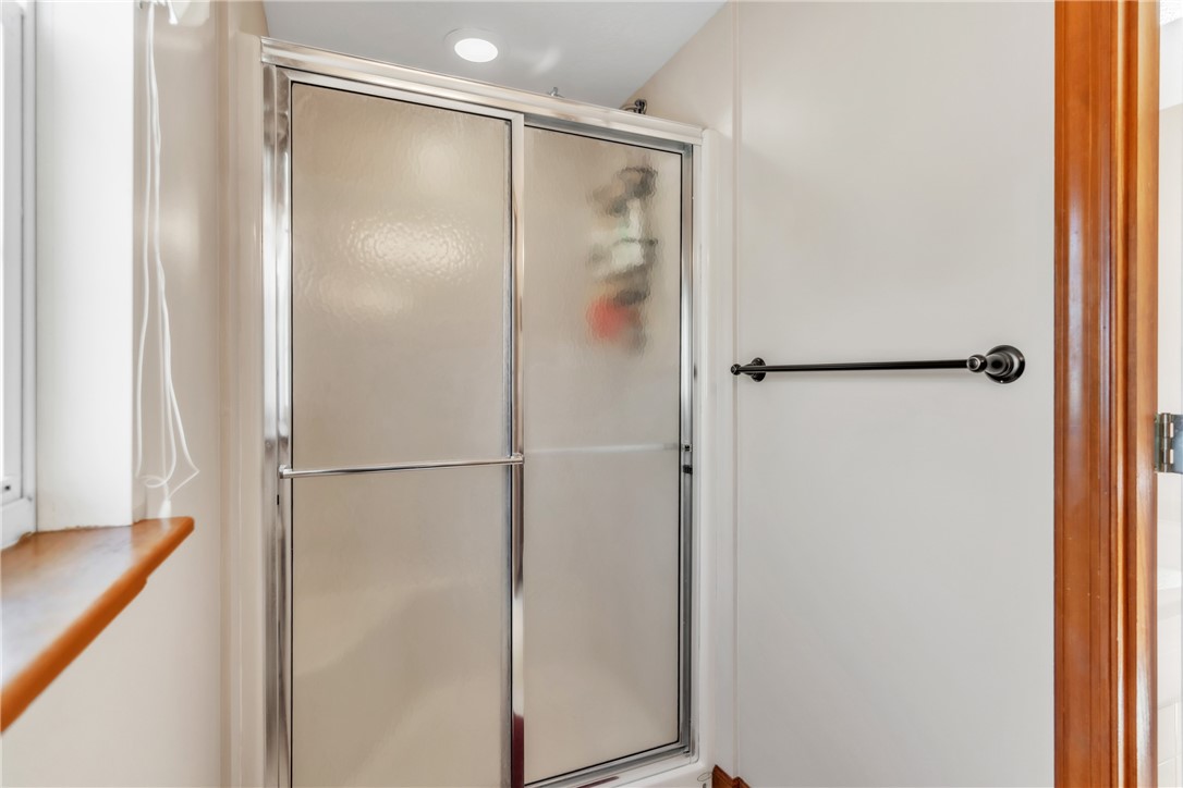 Lancaster Twp, Pennsylvania 16037, United States, 4 Bedrooms Bedrooms, ,4 BathroomsBathrooms,Residential,Active,174842