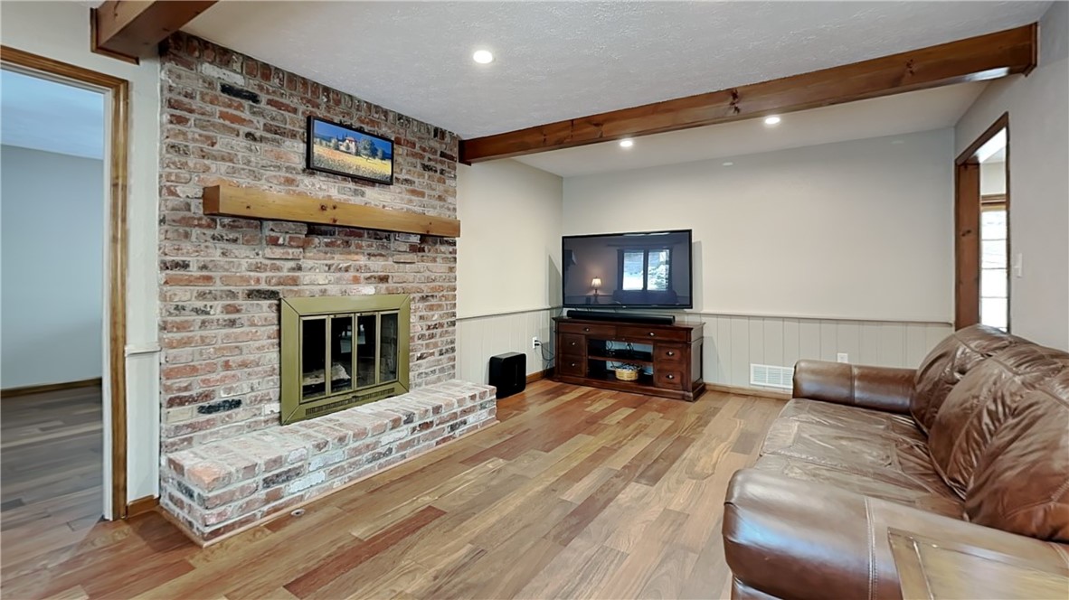 Marshall, Pennsylvania 15090, United States, 4 Bedrooms Bedrooms, ,3 BathroomsBathrooms,Residential,Pending,20357