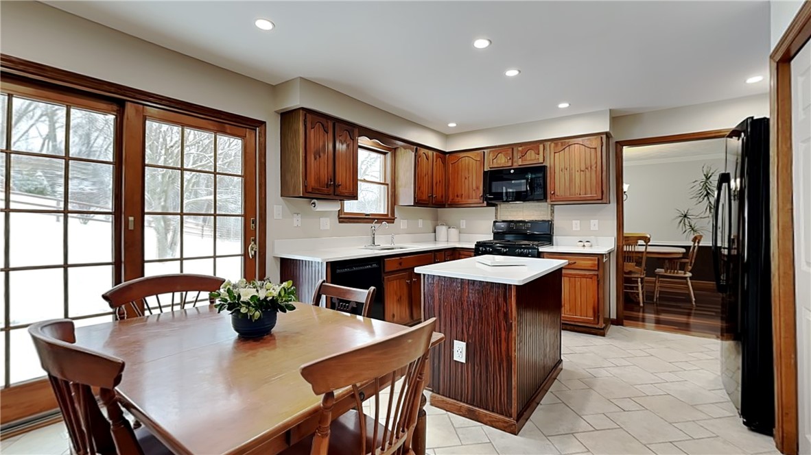 Marshall, Pennsylvania 15090, United States, 4 Bedrooms Bedrooms, ,3 BathroomsBathrooms,Residential,Pending,20357