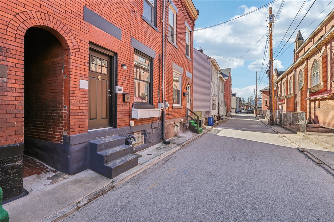 5310 1/2 Natrona Way Way, Lawrenceville, Pennsylvania image 3