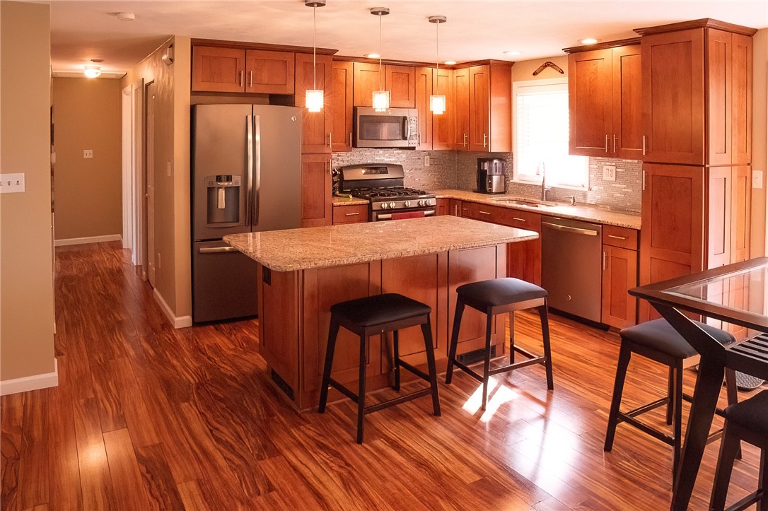 White Oak, Pennsylvania 15131, United States, 3 Bedrooms Bedrooms, ,2 BathroomsBathrooms,Residential,Active,148988