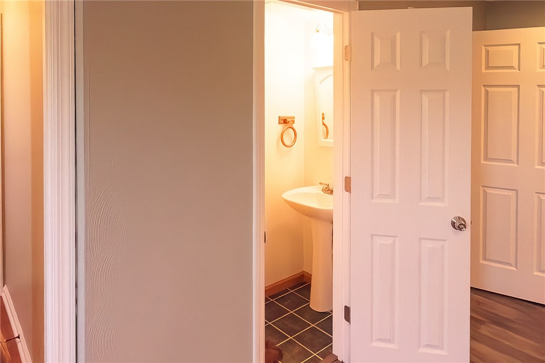 White Oak, Pennsylvania 15131, United States, 3 Bedrooms Bedrooms, ,2 BathroomsBathrooms,Residential,Active,148988