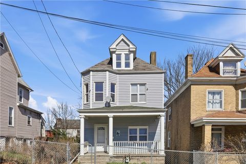 Photo of 3226 Huxley St, Pittsburgh, PA 15204 (MLS # 1745179)