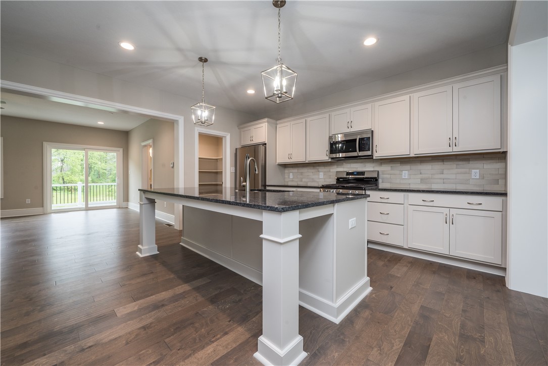 Marshall, Pennsylvania 15090, United States, 4 Bedrooms Bedrooms, ,5 BathroomsBathrooms,Residential,Active,139419