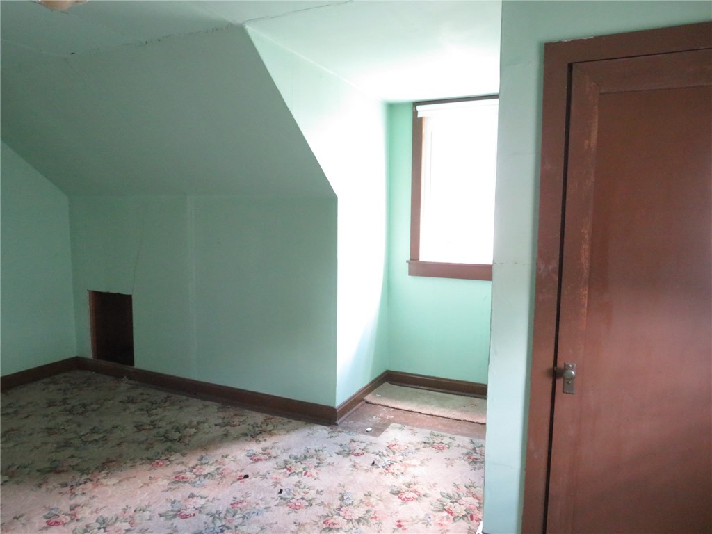 225 N Main St