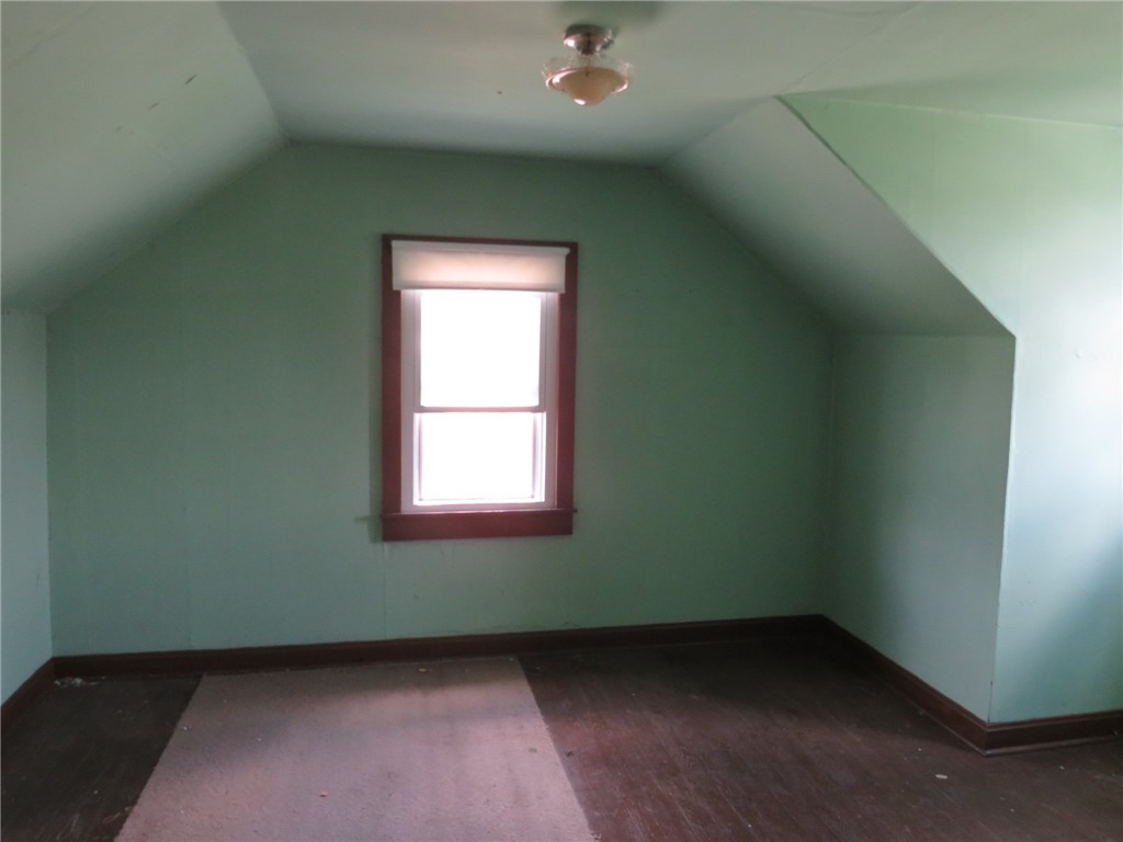 225 N Main St