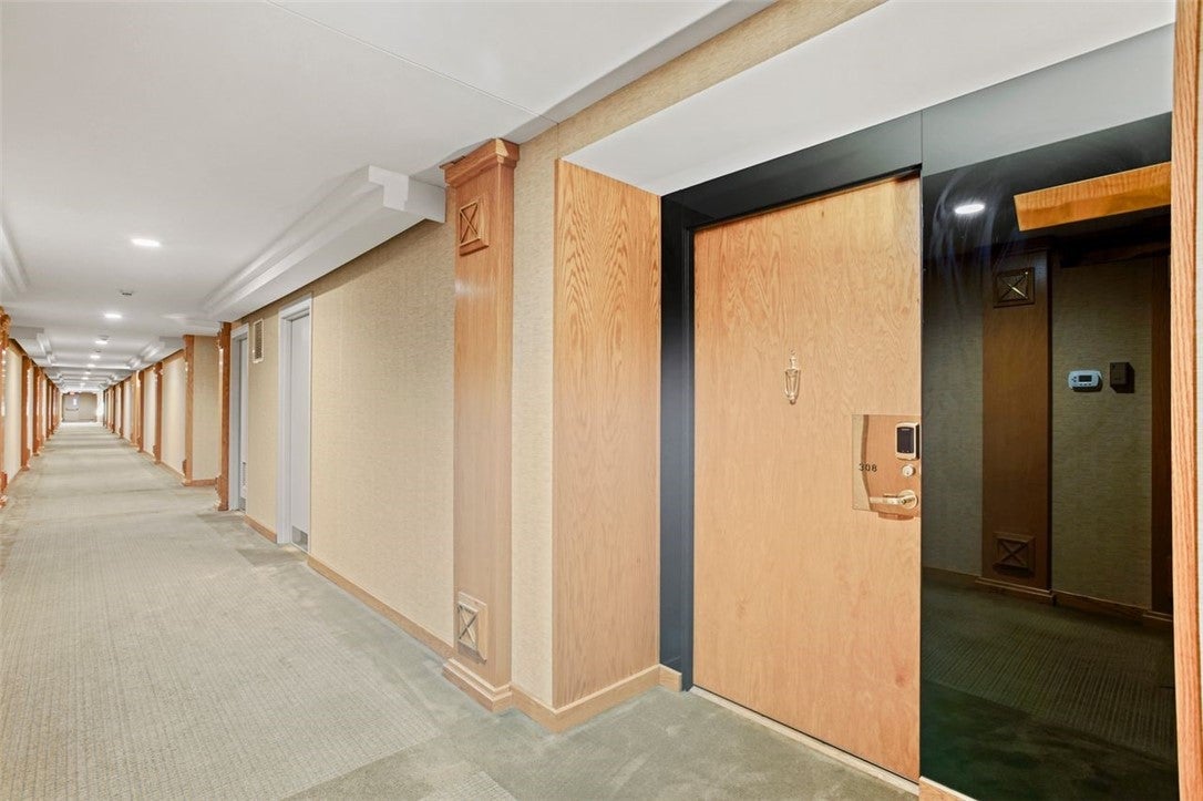 5000 Fifth Avenue 308