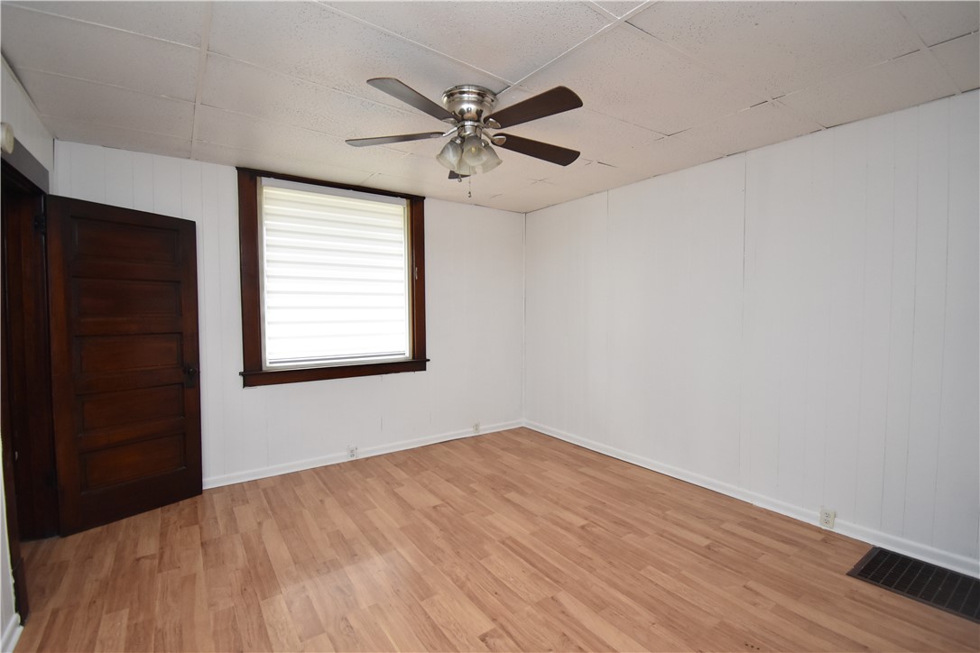 434 Elm Avenue Rd, Ambridge, Pennsylvania image 9