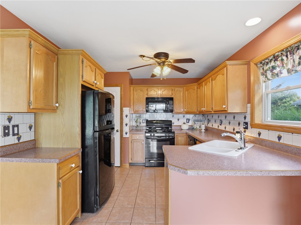 4716 Cedar Dr