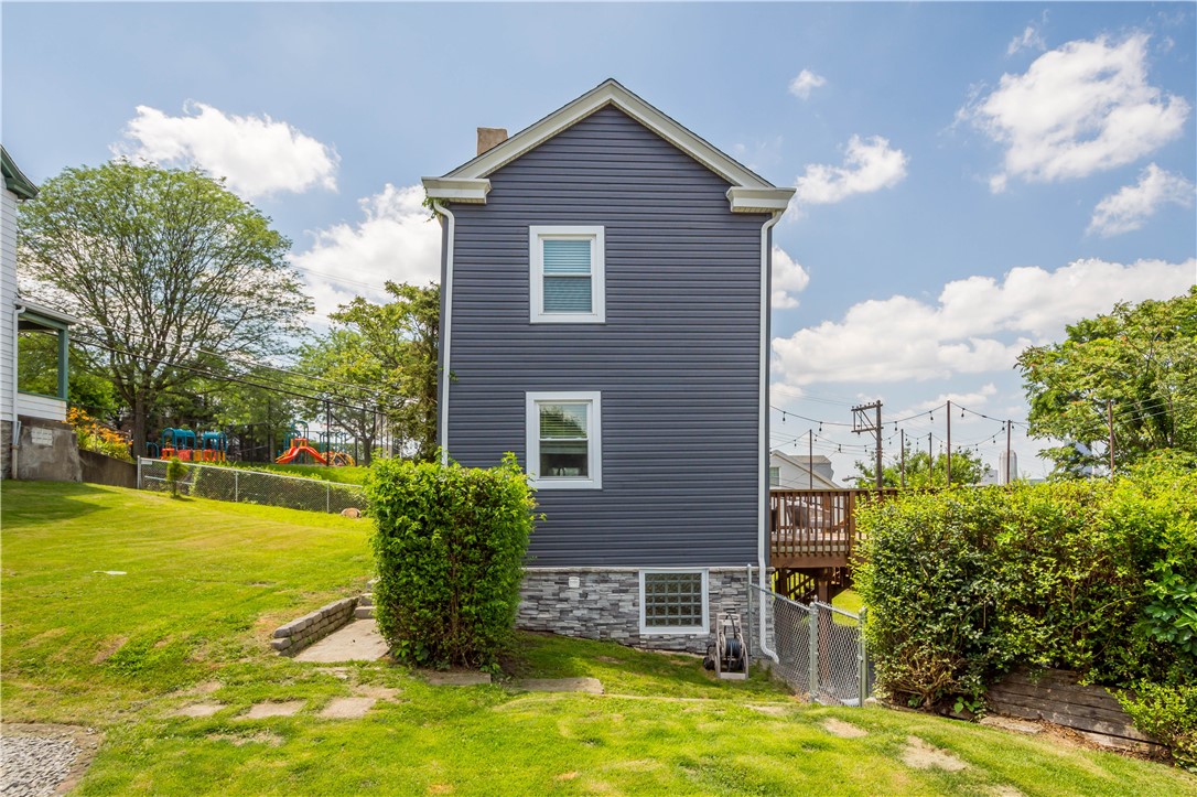 South Side, Pennsylvania 15203, United States, 4 Bedrooms Bedrooms, ,3 BathroomsBathrooms,Residential,Active,83820