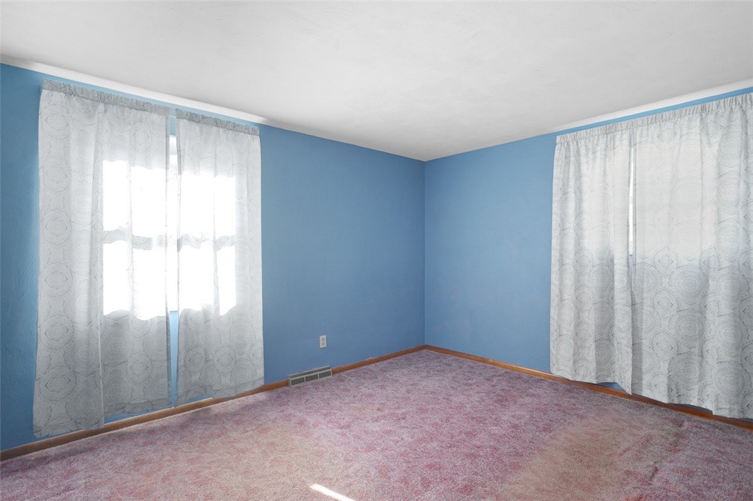 Hempfield Twp, Pennsylvania 15601, United States, 3 Bedrooms Bedrooms, ,2 BathroomsBathrooms,Residential,Contingent,180906