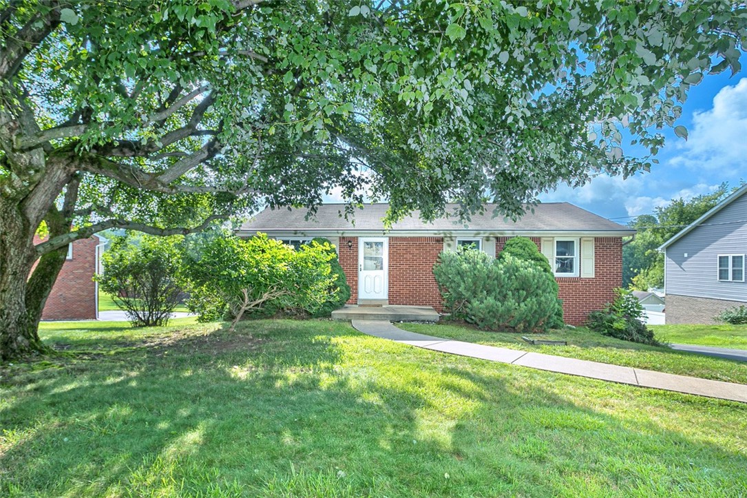 Hempfield Twp, Pennsylvania 15601, United States, 3 Bedrooms Bedrooms, ,2 BathroomsBathrooms,Residential,Contingent,180906