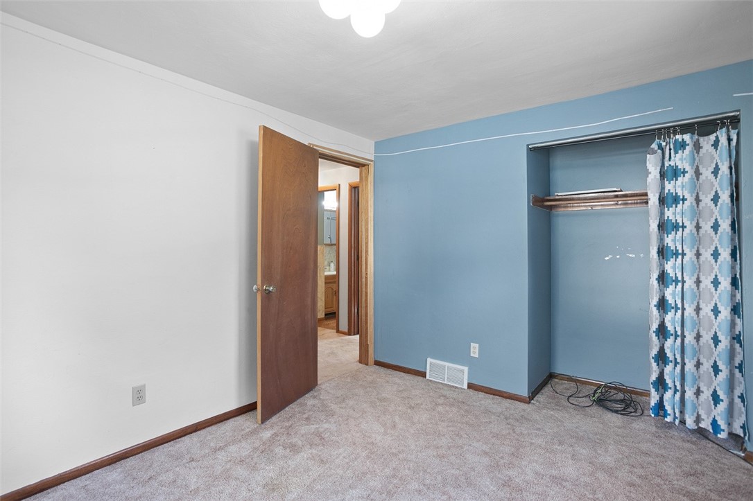 Hempfield Twp, Pennsylvania 15601, United States, 3 Bedrooms Bedrooms, ,2 BathroomsBathrooms,Residential,Contingent,180906