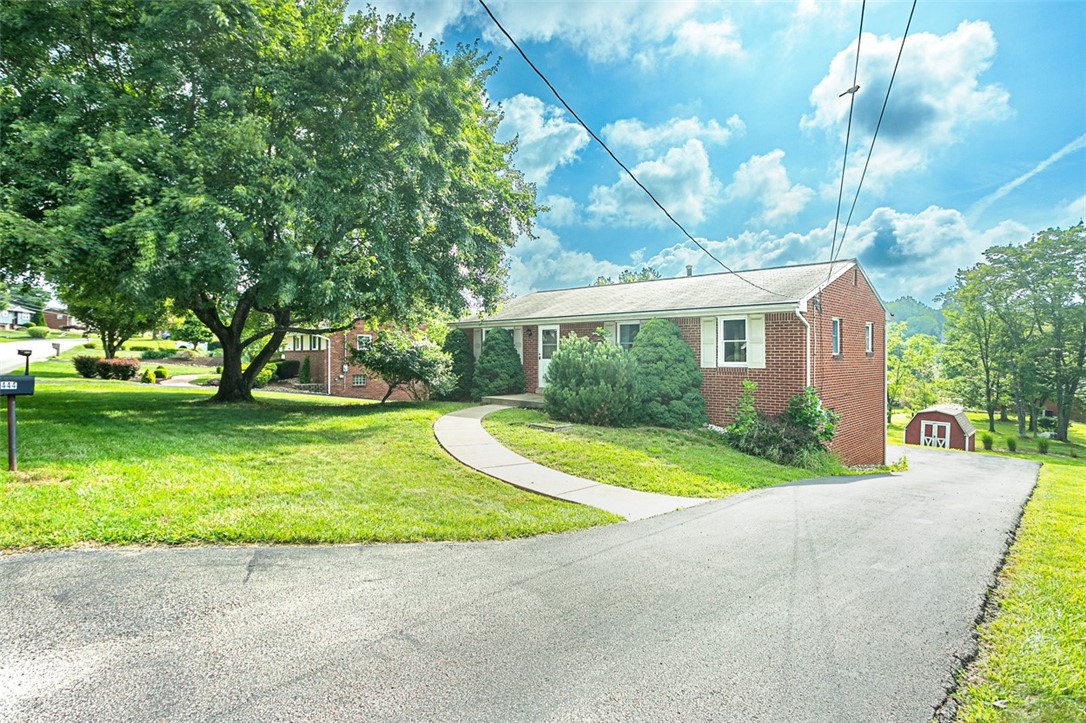 Hempfield Twp, Pennsylvania 15601, United States, 3 Bedrooms Bedrooms, ,2 BathroomsBathrooms,Residential,Contingent,180906