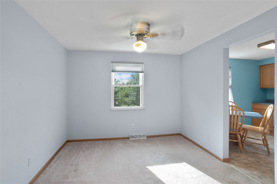 Hempfield Twp, Pennsylvania 15601, United States, 3 Bedrooms Bedrooms, ,2 BathroomsBathrooms,Residential,Contingent,180906