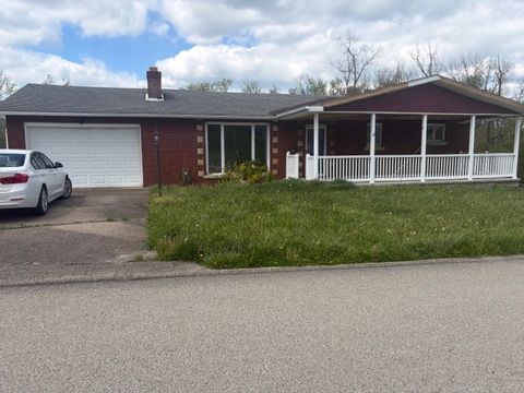 Photo of 1508 W Green St, Connellsville, PA 15425 (MLS # 1749948)